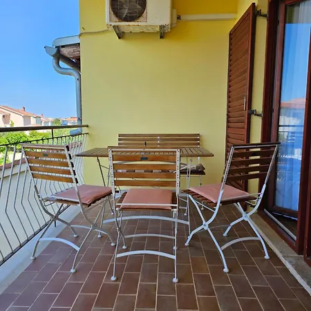 Istrian Blue Pearl Valbandon